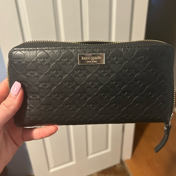 Kate Spade - Black Wallet - Picture 1 of 3